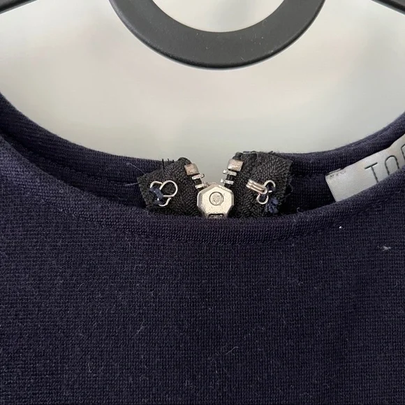 Tobi Dress - Picture 3 of 6